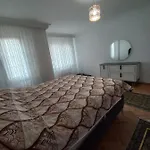 Appartement 2 Eme Etage Ortakoey No 4